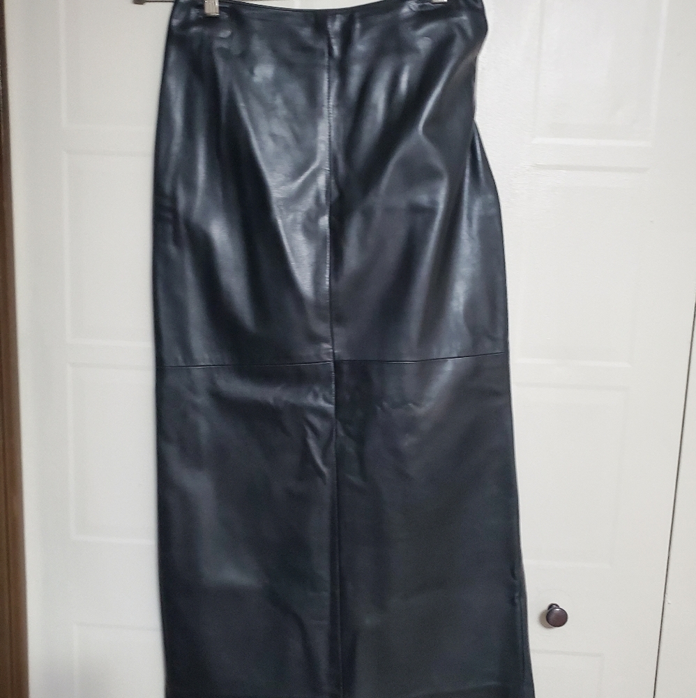 Danier long skirt